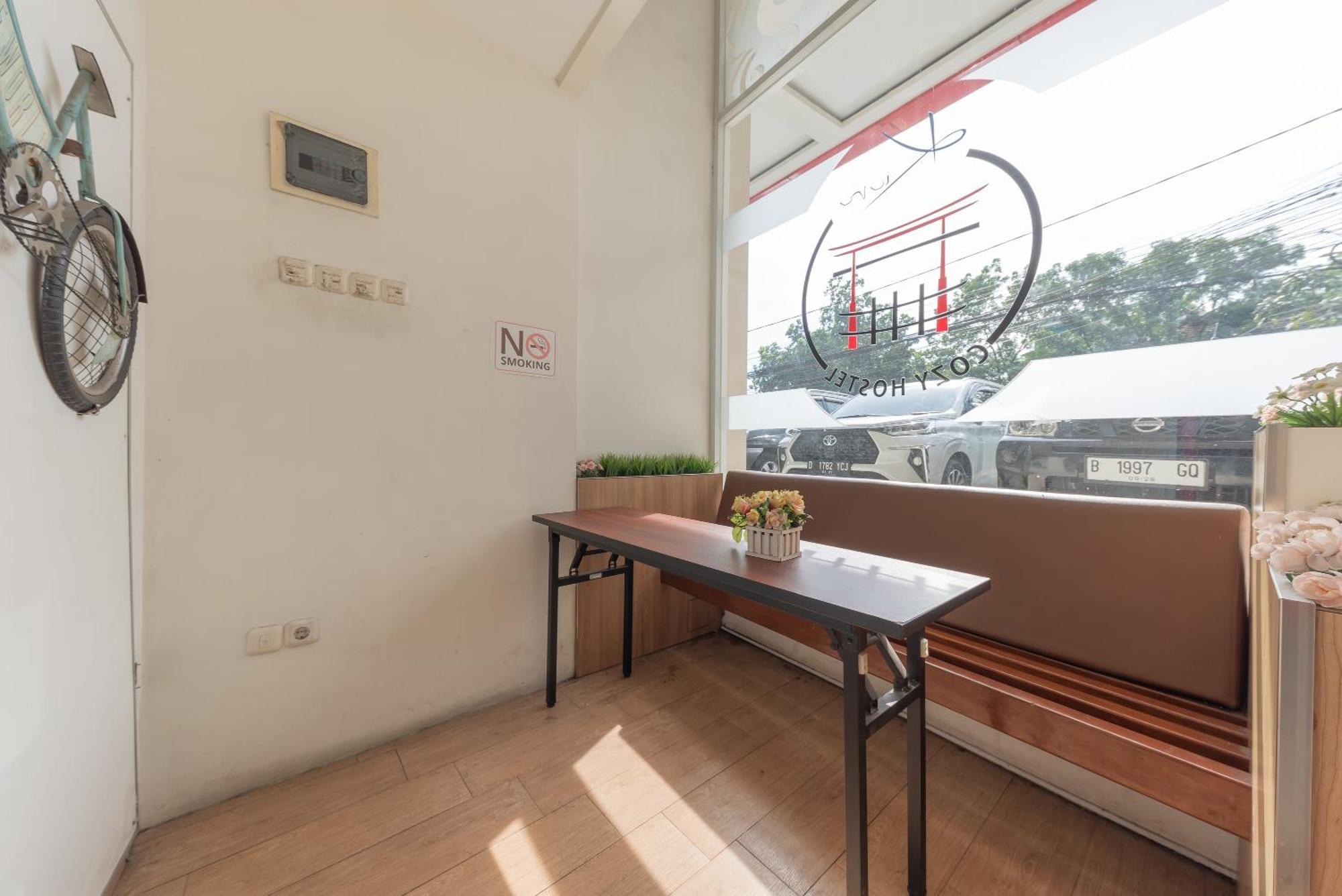 Reddoorz Hostel At Kiara Cozy Kircon باندونج المظهر الخارجي الصورة